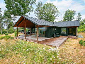 12 person holiday home in Millinge in Millinge